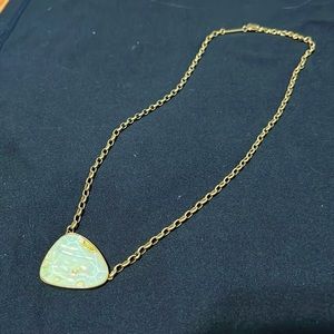 Gorgeous Kendra Scott Gold Necklace